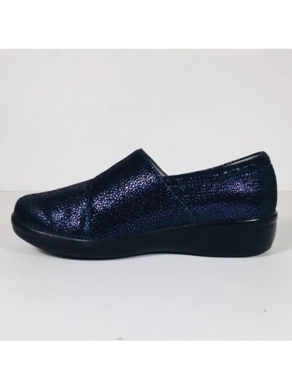 Alegria Womens Lauryn Cosmos Blue Metallic Leather Loafers size 38 US 8 8.5